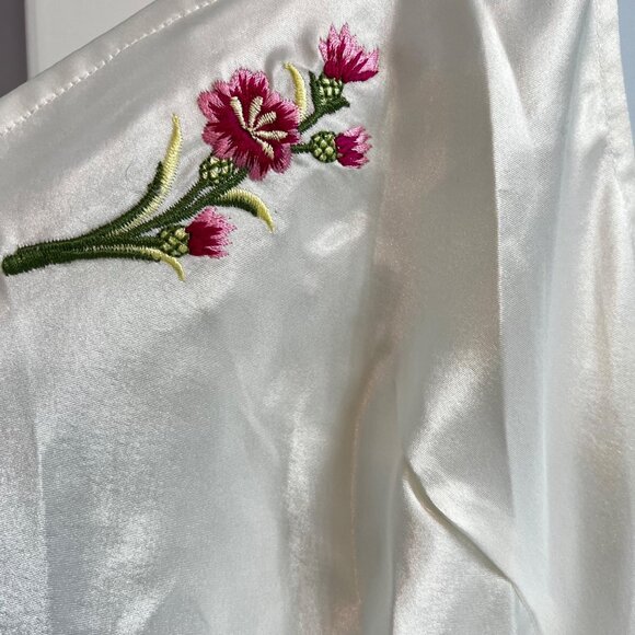 Vintage Victoria's Secret Peignoir 1980s Embroidered Nightgown & Robe Set P/S NW - Picture 10 of 16